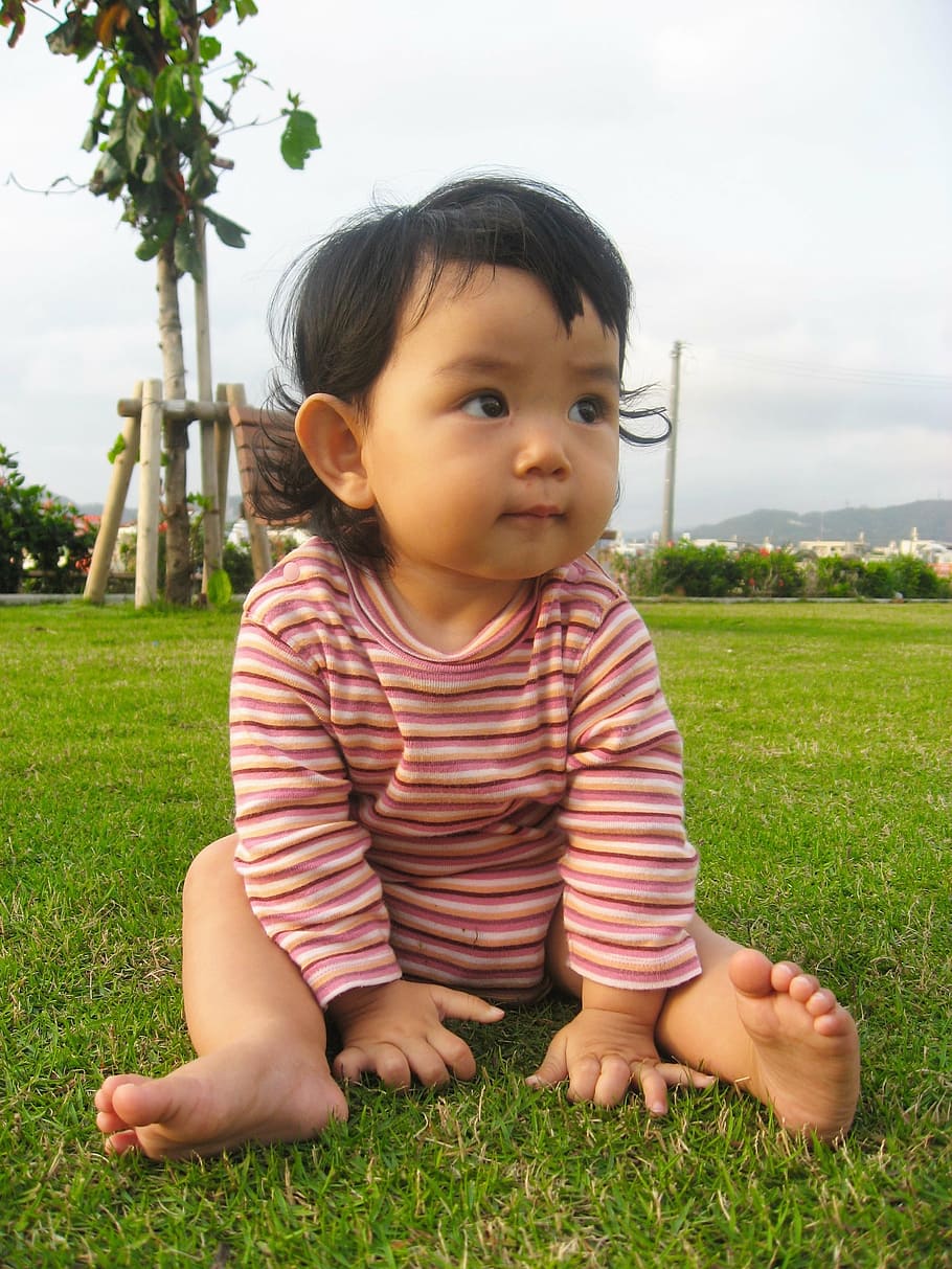 toddler, sitting, grass, kids, girls, cute, border, japanese, ishigaki island, okinawa
