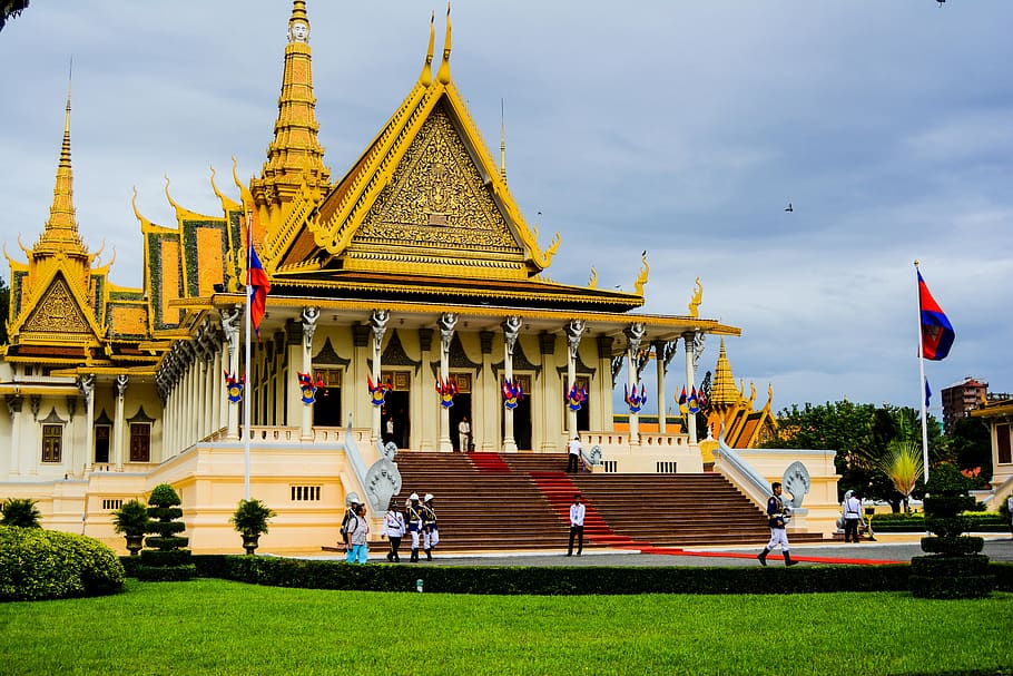 palácios reais, a cidade de phnom penh, camboja, arquitetura, estrutura construída, religião, crença, exterior do edifício, local de culto, céu