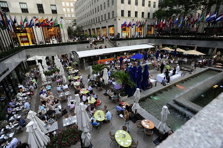 party, tables, dine together, square, sunken, group of people, large group of people, crowd, architecture, city