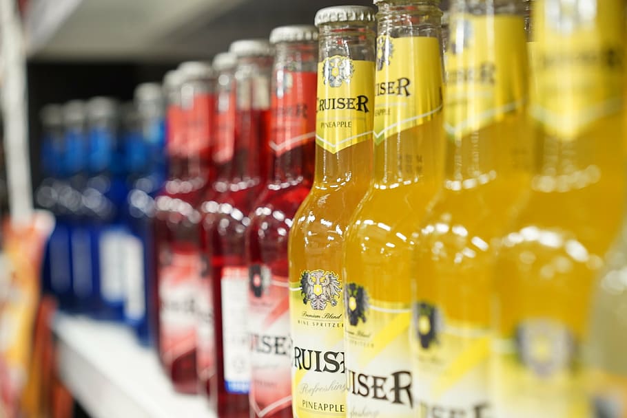 lot botol bruiser, bir, mart, etalase, belanja, di dalam toko, hypermarket, cruiser, warna, jual