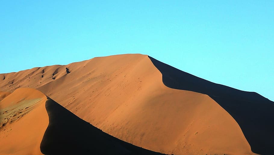 dunas rojas, namibia, desierto, arena de roter, duna de arena, arena, naturaleza, al aire libre, cielo despejado, azul