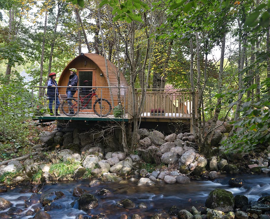 downhill, cycling, bikes, highlands, scotland, glamping, pod, scottish glamping, riverbeds, wooden lodge