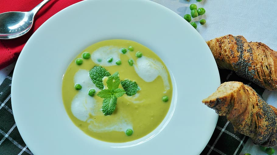 yellow, green, cream soup, white, plate, pea soup, soup, starter, soup bowls, bowl