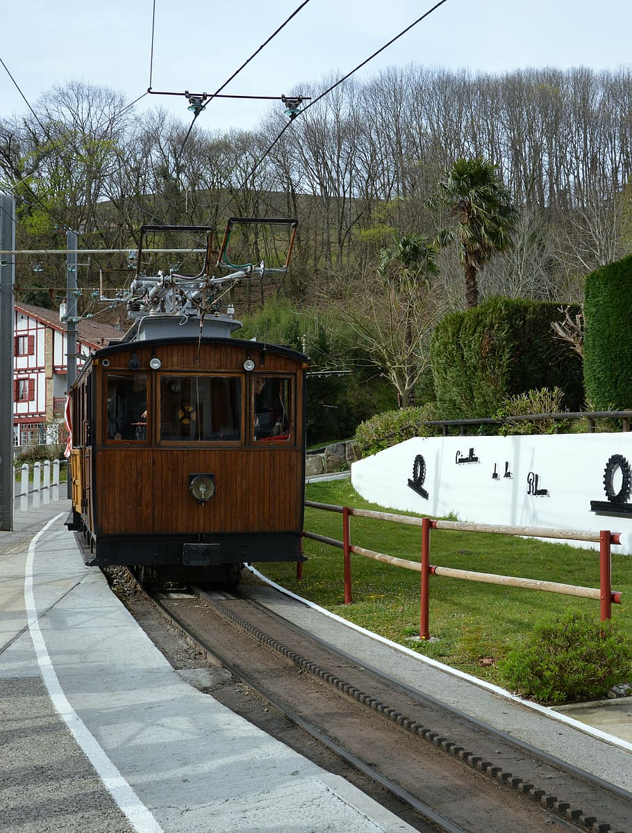 cogwheel train, the rhune mountain, basque coast, transportation, mode of transportation, rail transportation, railroad track, track, public transportation, plant