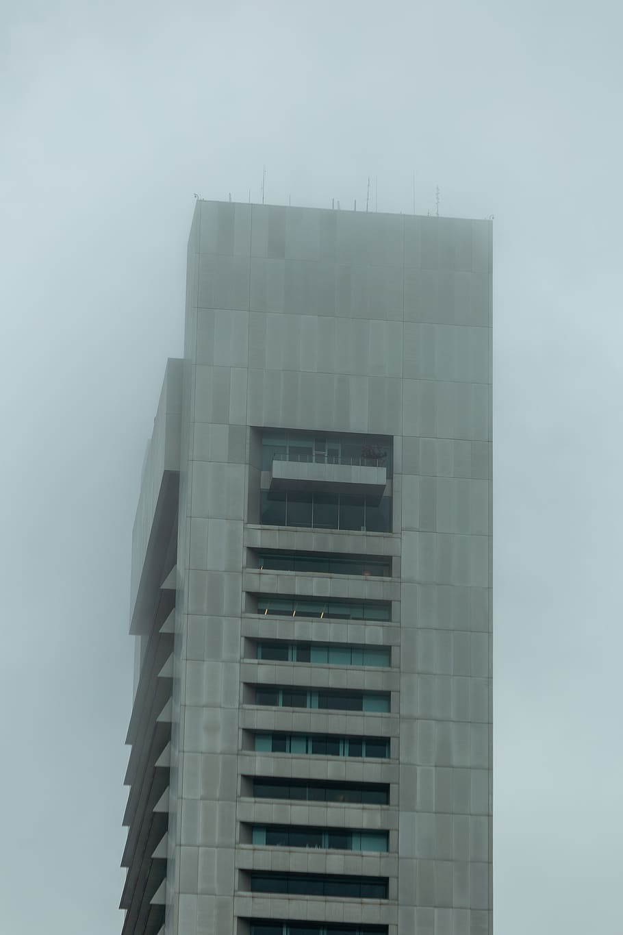 building, fog, city, mist, tower, moody, weather, climate, air, cloudy