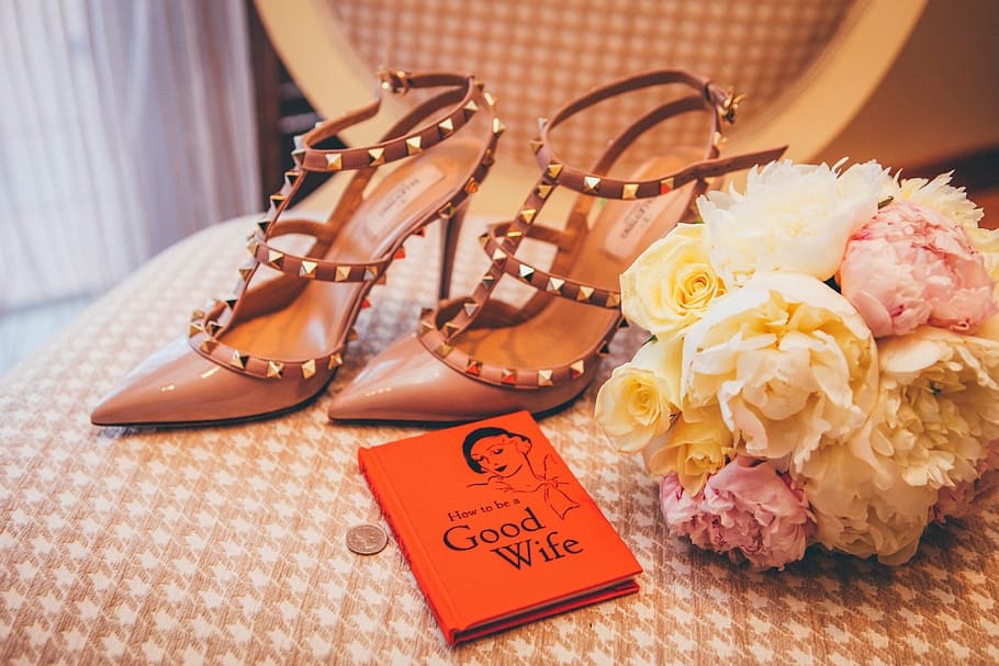 pair, heels, flower bouquet, brown, leather, studded, pointed, toe, sandals, good