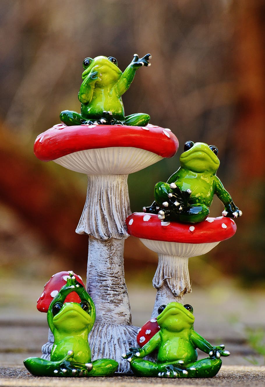 Frogs, Mushrooms, Fly Agaric, Figure, funny, frog, cute, sweet, yoga, wave