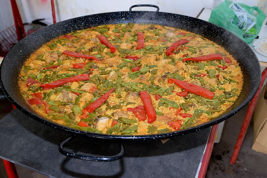 food, dinner, vegetable, cooking, valencian paella, paella, food and drink, cooking pan, healthy eating, household equipment
