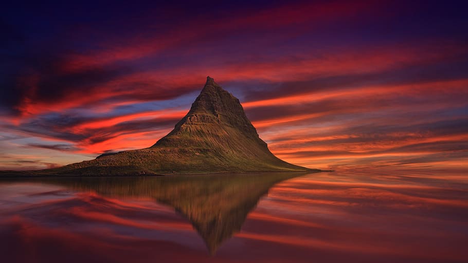 marrón, montaña, reflexión, agua, Kirkjufell, Islandia, abenrot, puesta de sol, anochecer, amanecer