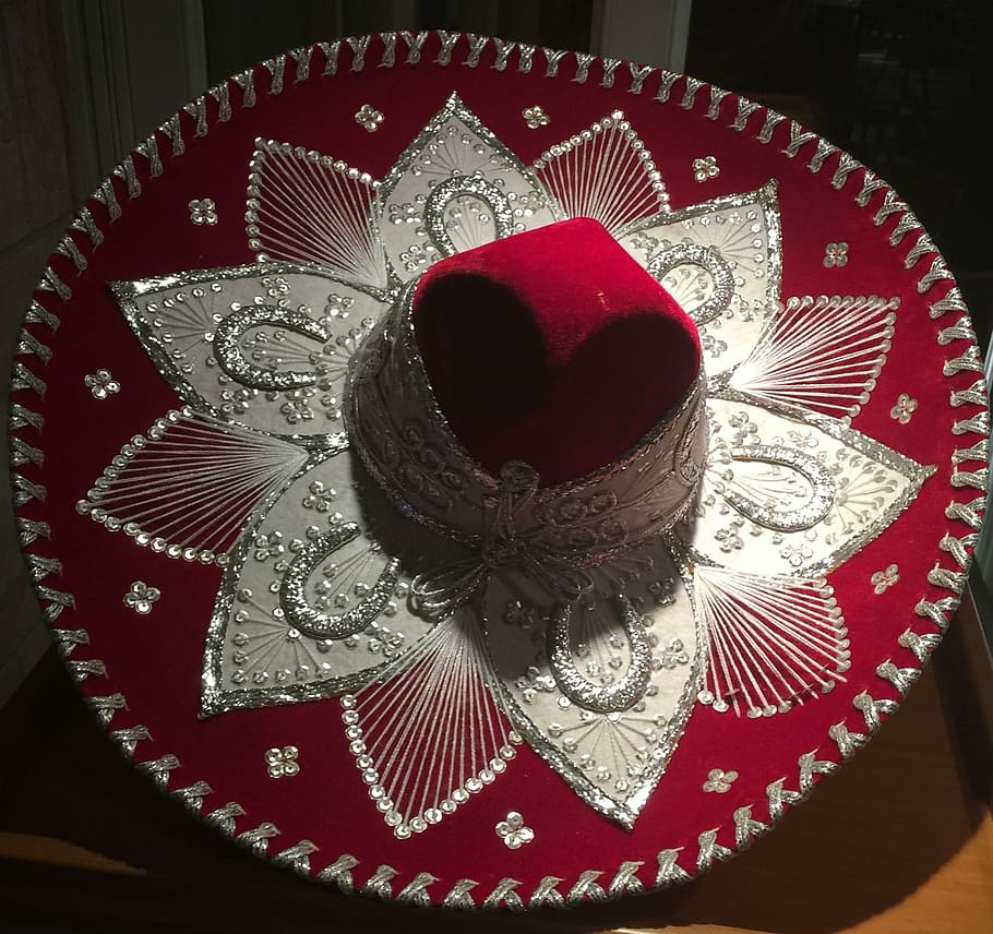 Sombrero mexicano, joyas, rojo, plateado, sombreros, en forma de corazón, celebración, día de san valentín - feriado, sin gente, primer plano