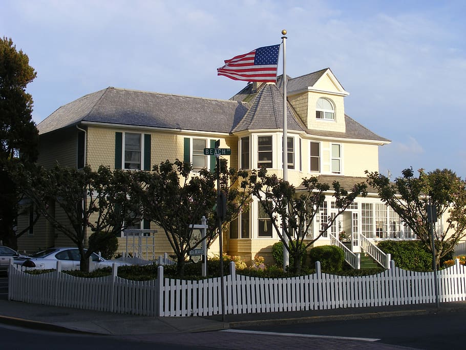 Gilbert House, Seaside, Oregon, flag, photos, house, public domain, residential Building, home Ownership, building Exterior