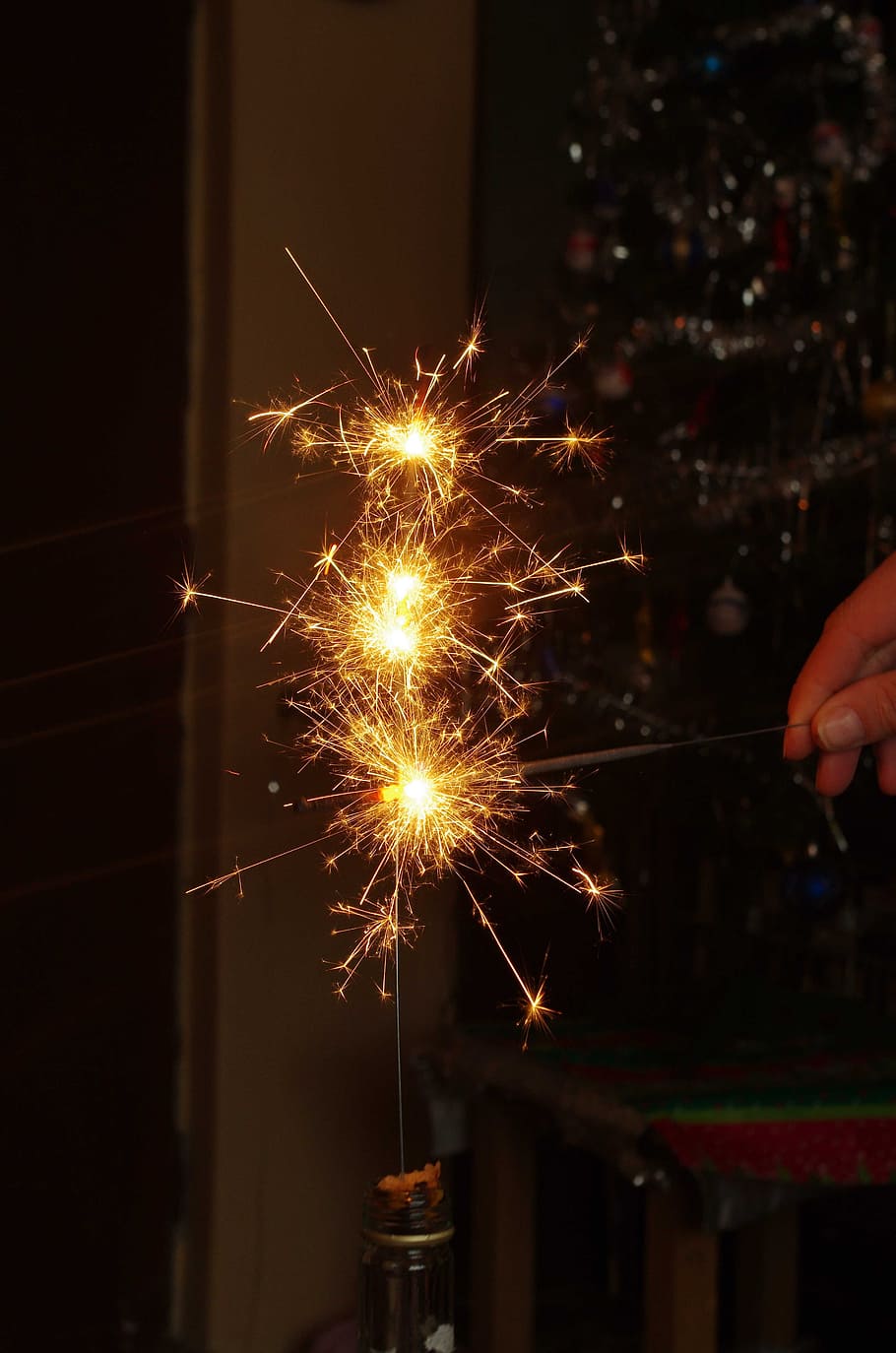 Sparkler, Glow, Light, Spark, new year day, new year, 2015, a bottle of, magic, the idea of