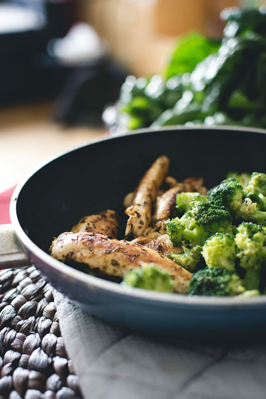 chicken breast steak, broccoli, Chicken breast, steak, chicken, healthy, home, meat, paleo, pan