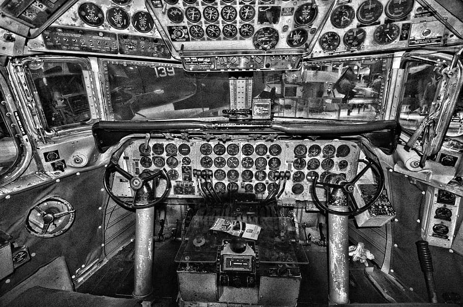 Aircraft Cockpit, cockpit, aircraft, flight, pilot, cabin, control panel, control, flight deck, transportation