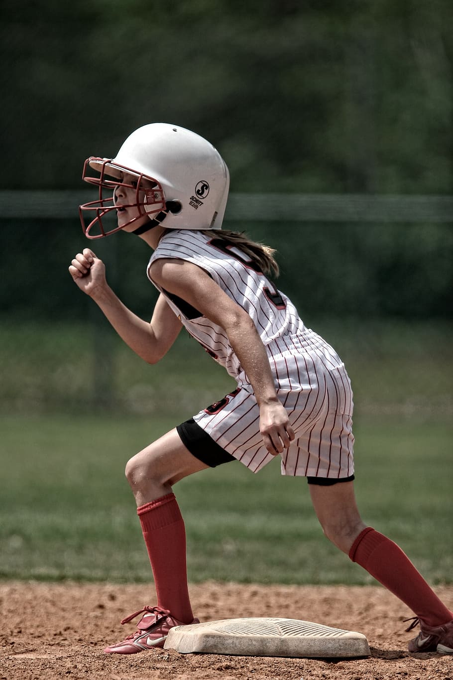 softball, runner, girl, base, sport, athletic, youth, athlete, female, helmet