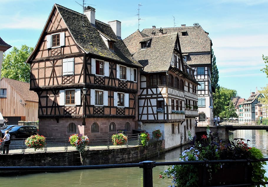 Francia, Estrasburgo, Europa, estructura construida, arquitectura, exterior del edificio, día, agua, naturaleza, edificio