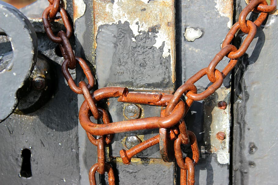 chain, snap hook, rusted, old, rust, closed, connection, metal, nail, screw