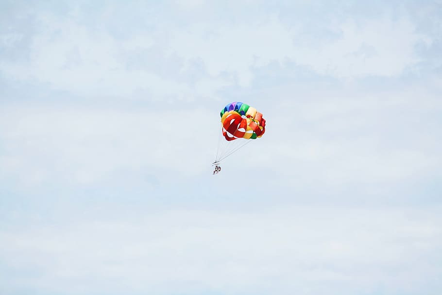 multicolor, paracaídas, azul, cielo, colorido, nubes, personas, mosca, parasailing, aventura