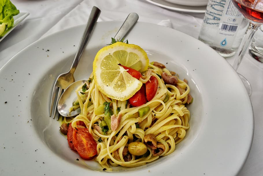 pasta, sliced, lemon toppings, food, linguini, tuna, olives, dish, gourmet, meal