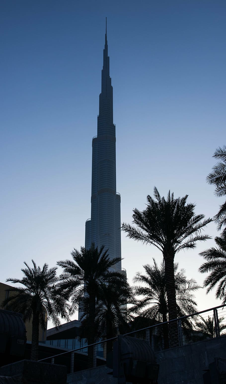 burj khalifa, bangunan tertinggi di dunia, dubai, pencakar langit, u a e, rekor dunia, pohon palem, arsitektur dan bangunan, arsitektur, eksterior bangunan