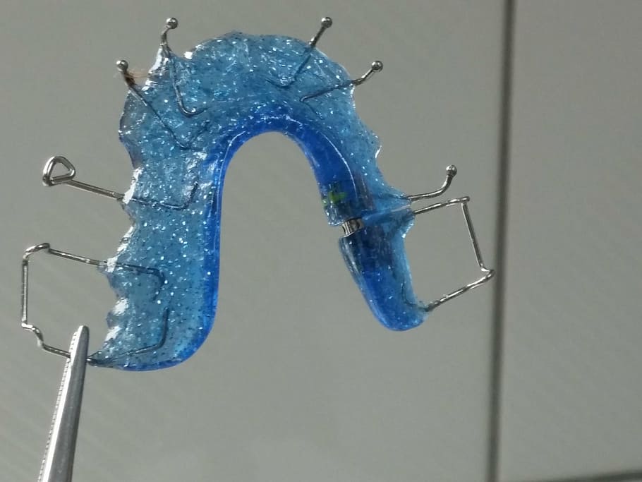 azul, retentor de prata, dentista, ortodontia, trilho dentário, parecia, aparelho dentário, dente, fechar, boca