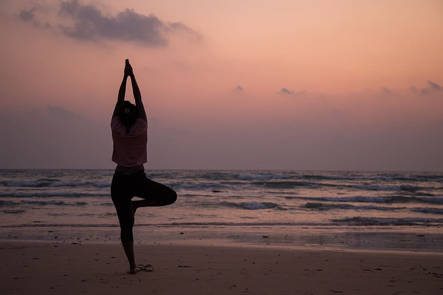 ioga, de praia, saudável, mulher, meditação, mar, exercício, menina, estilo de vida, relaxamento