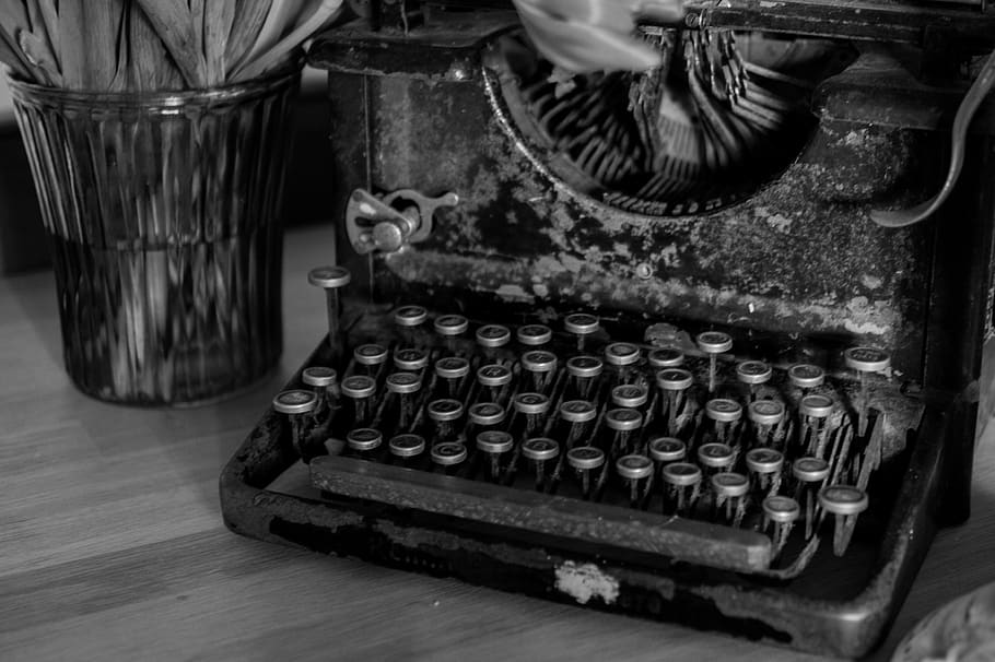 máquina de escrever, vintage, oldschool, preto e branco, interior, estilo retro, antigo, número, close-up, antiguidade