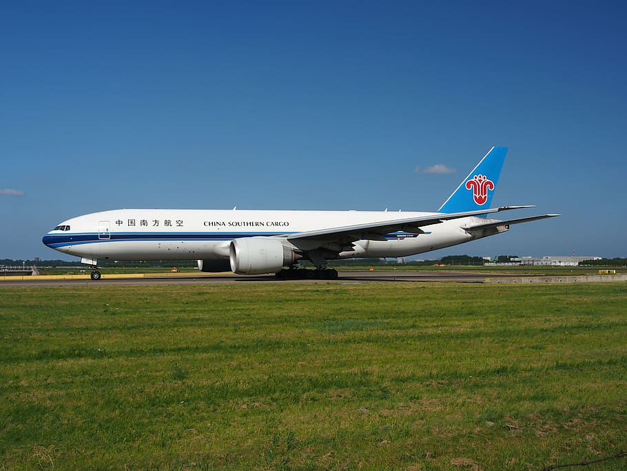 china southern airlines, boeing 777, aircraft, airplane, taxiing, airport, transportation, aviation, jet, commercial Airplane