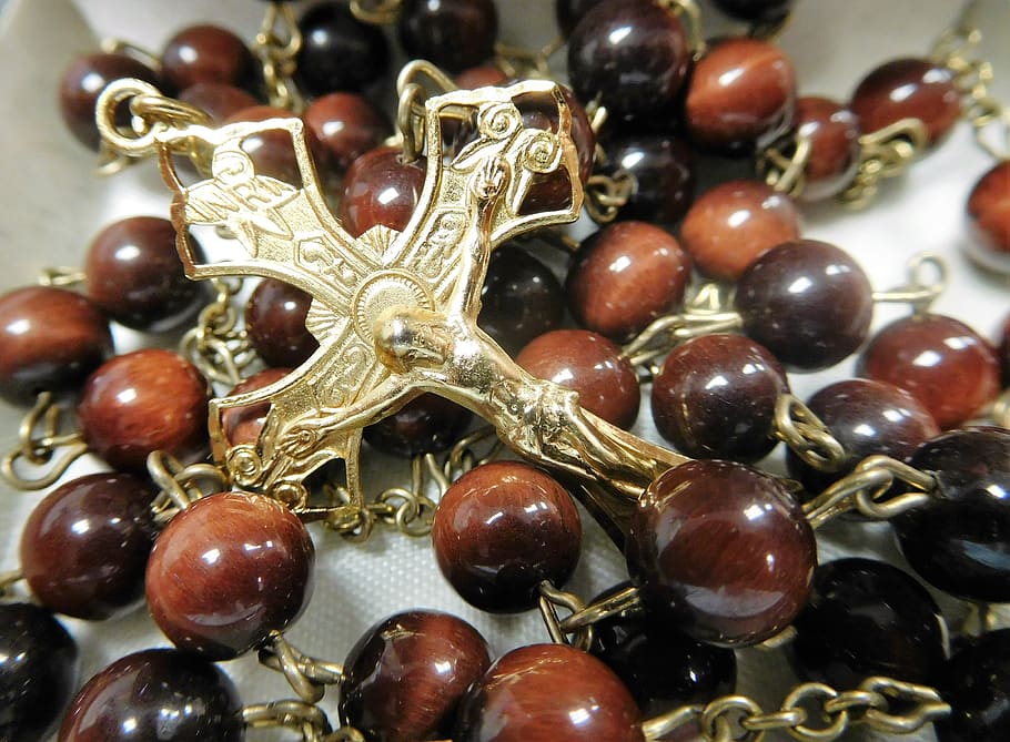 rosary, cross, prayer, catholic, faith, rosary beads, spirituality, sign, close-up, large group of objects