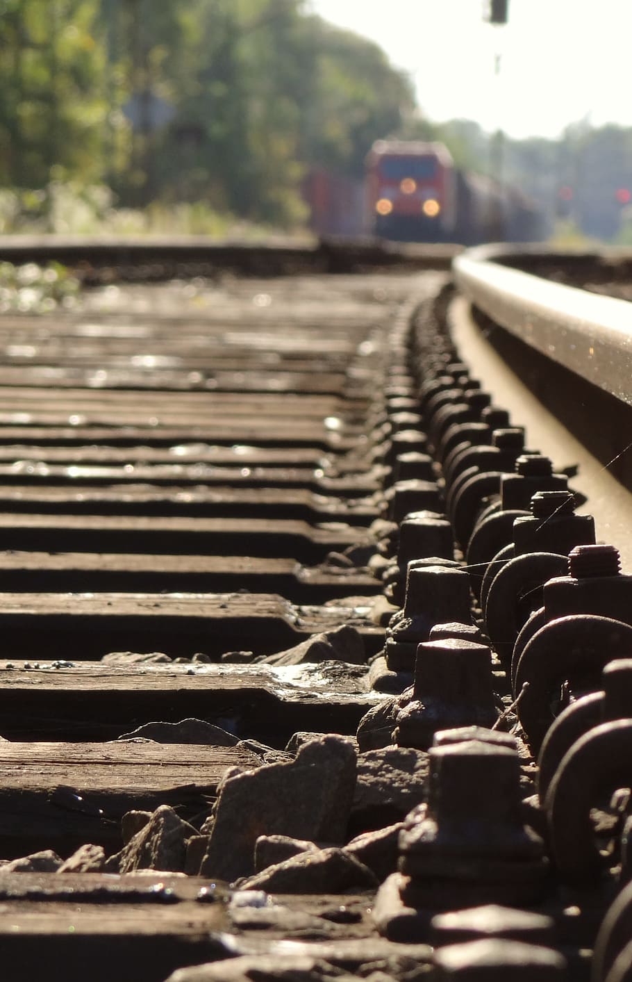 selective, focus photography, railroad, track bed, freight train, ballast construction, wooden sleepers, threshold, track, spring ring