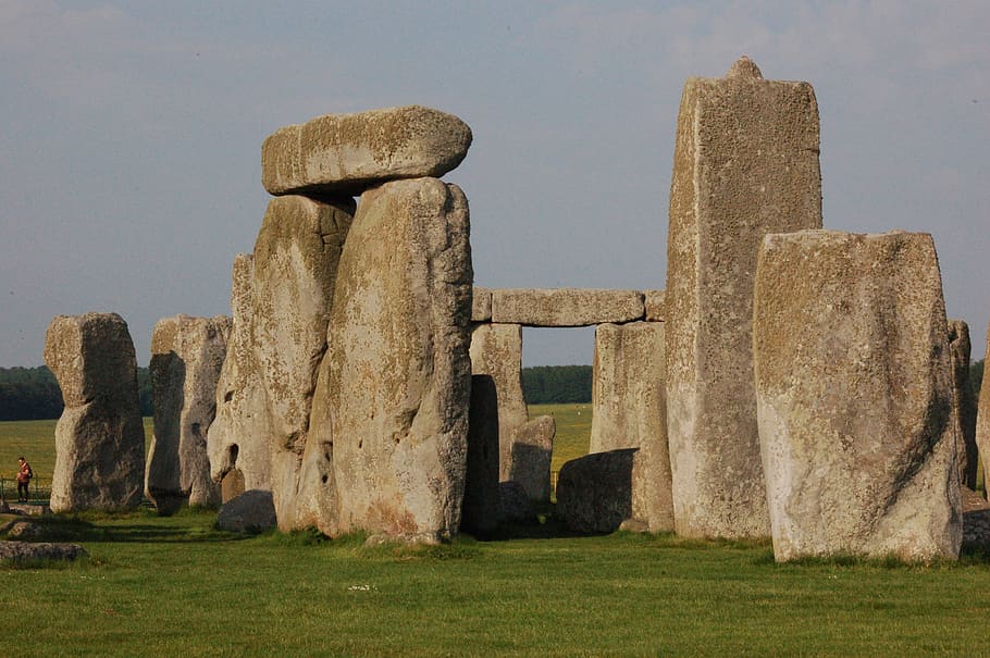 Ancient monuments. Монолит статуя. Ancient Monument. Stone story. Древние монолитные памятники из 8 букв фото с названием.