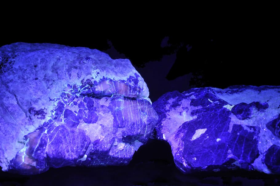 afganita, lazurita, luz ultravioleta, mineral, azul, geología, piedra, gema, rara, naturaleza