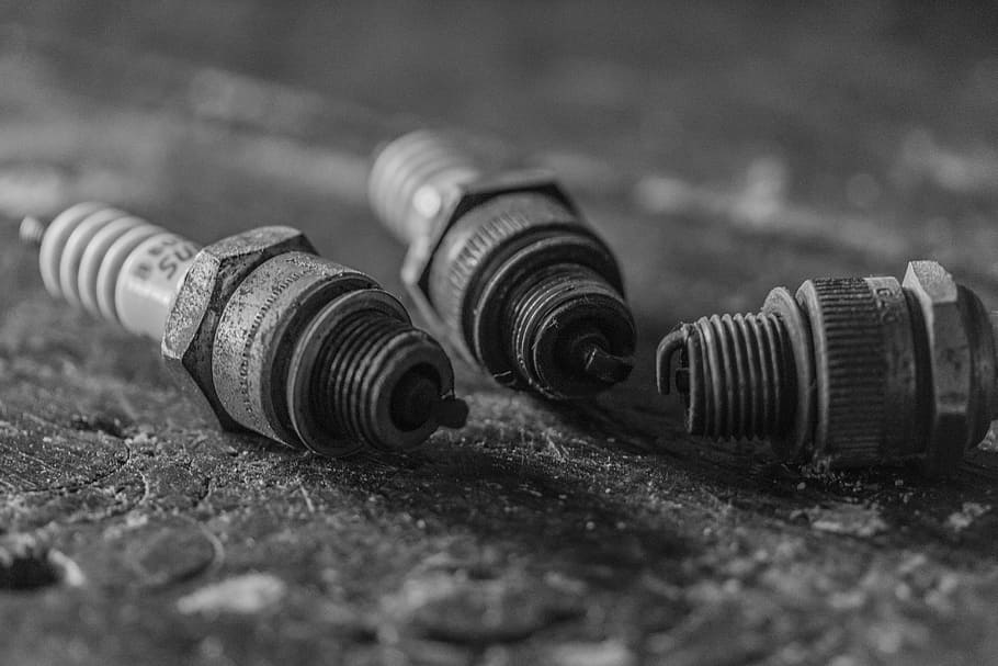 spark plugs, old, used, black and white, close-up, selective focus, connection, technology, arts culture and entertainment, still life