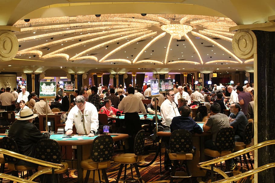 grup, orang, di dalam, kasino, judi, roulette, uang, vegas, jackpot, poker