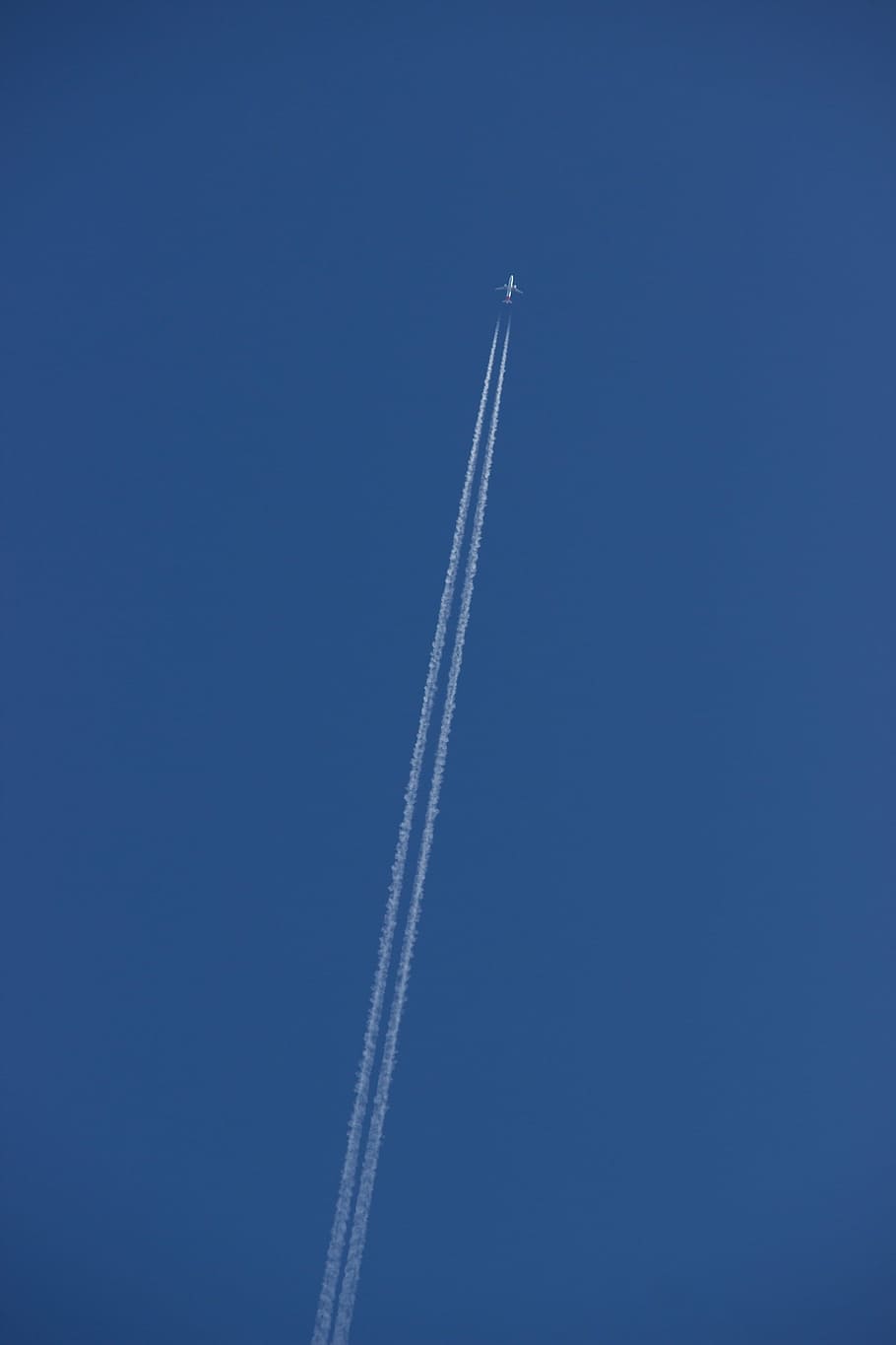 aircraft, fly, sky, holidays, holiday flyer, holiday, time out, contrail, flight, airliner