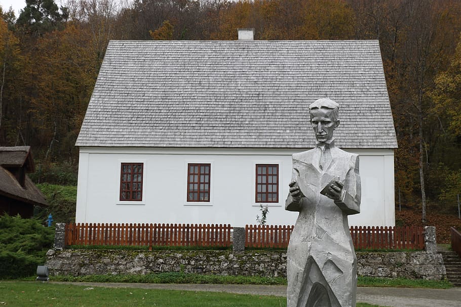 Nikolai, Tesla, memorial, centro, Croacia, Smiljan, casa natal, estatua, científico, electricidad