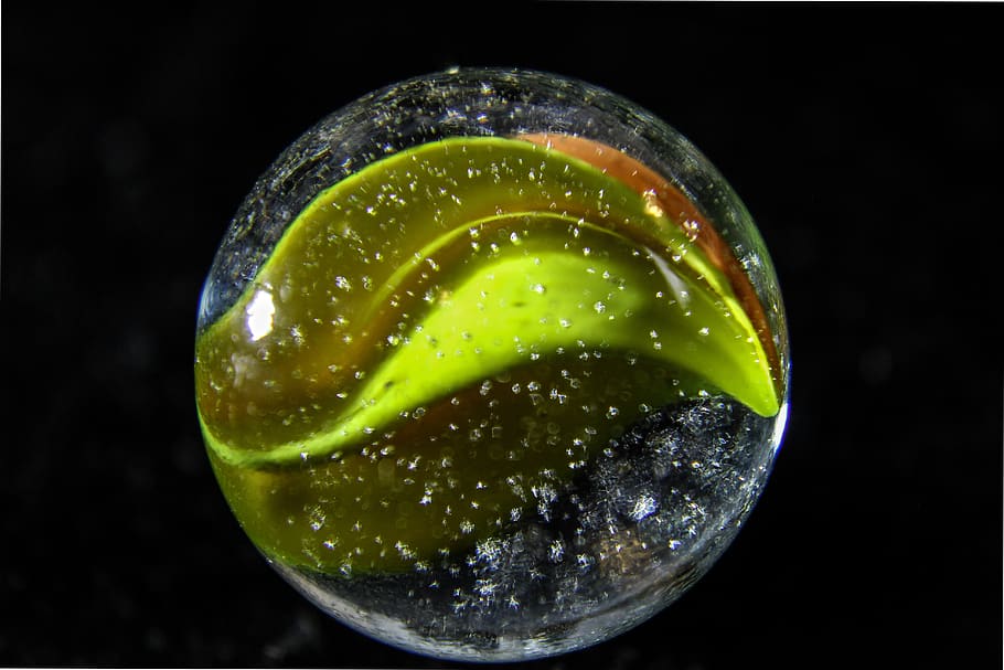 mármol, vidrio, bola de cristal, transparente, amarillo, verde, canicas, juguete, fruta, foto de estudio