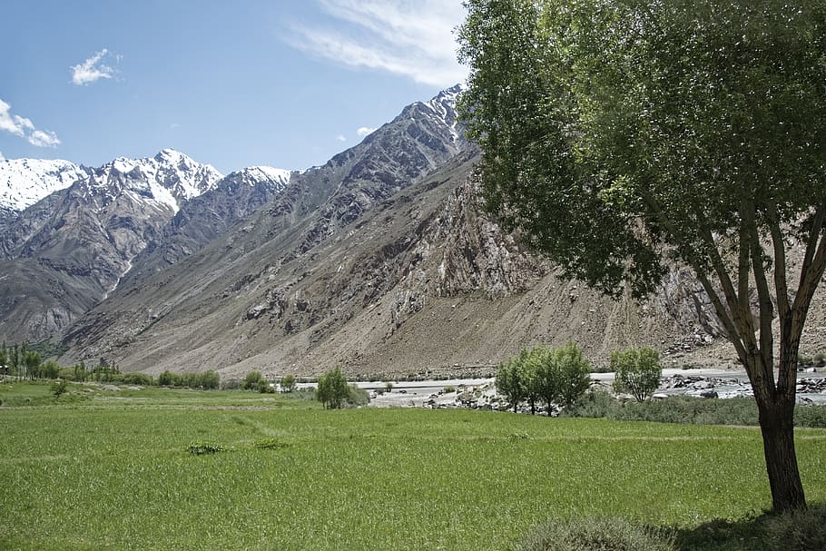 tajikistan, provinsi gunung-badakhshan, pamir, hindu kush, pegunungan tinggi, lembah pandsch, pemandangan, salju, awan awan, langit