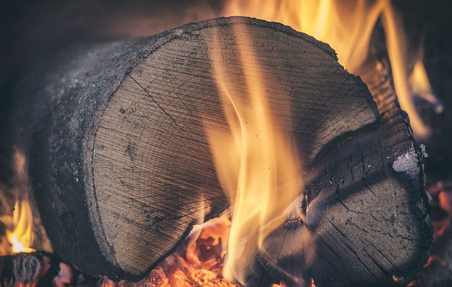 membakar stok kayu bakar, amber, abu, membakar, merapatkan, batubara, gelap, api, perapian, kayu bakar