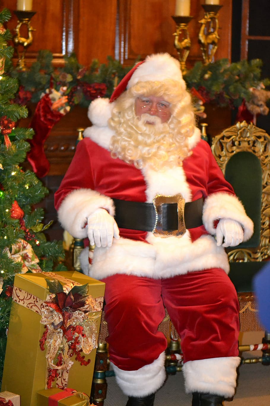 person, wearing, santa claus costume, sitting, Santa Claus, costume, Christmas Tree, santa, photography, christmas