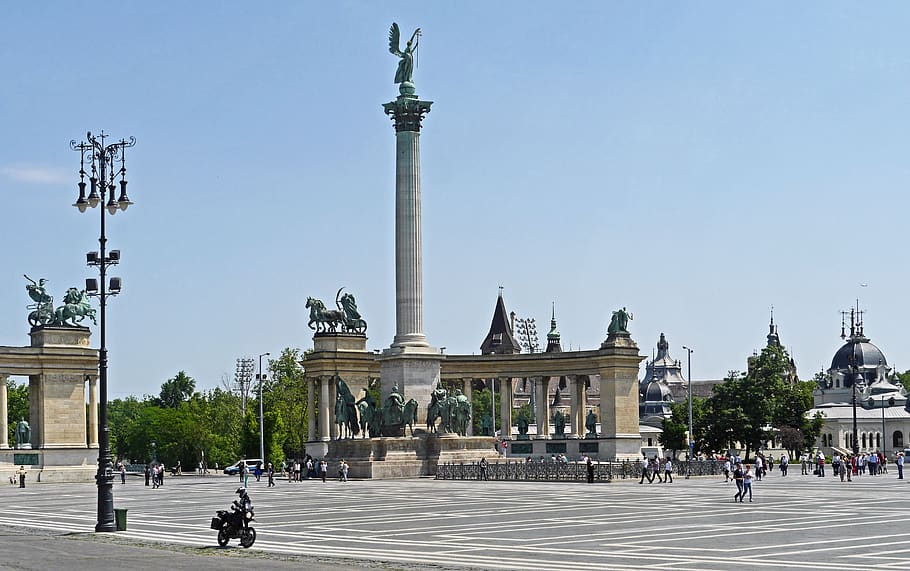 budapest, heldenplatz, millenium column, arcades, half circle, chariot, monumental, architecture, city, shining