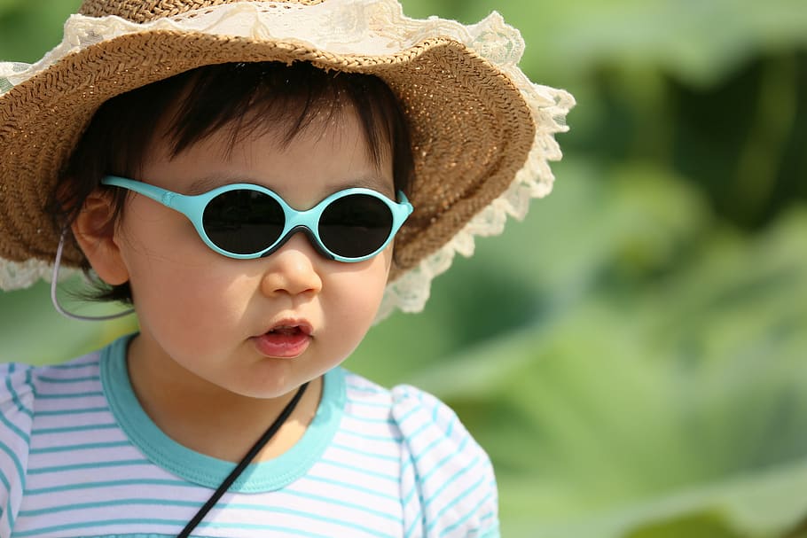 menina, vestindo, camisa listrada, óculos de sol, selecionado, photograghpy, crianças, crianças brincando, infantil, menino