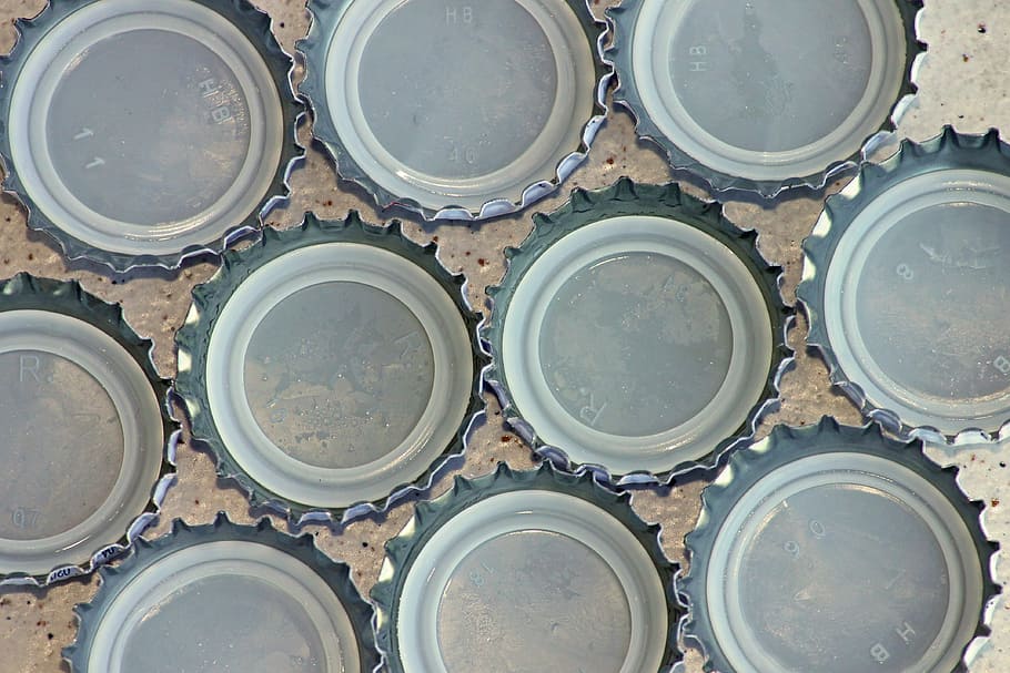 gray, steel bottle cups, bottle caps, lid, closure, bottle, sheet, crown shaped, sheet metal piece, sparkle