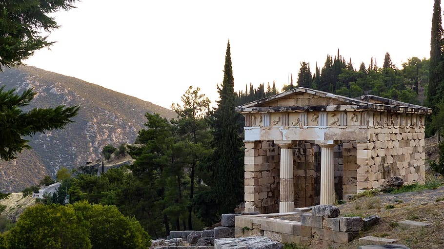 Delfos, Grecia, antigüedades, oráculo, templo, tesoro, los atenienses, antigüedad griega, historia, columna