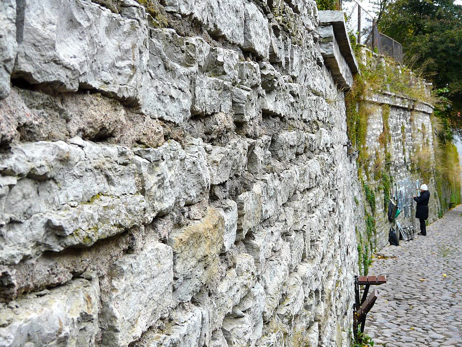 parede, pedras, artista, cidade velha, velha cidade medieval, tallinn, estônia, europa, criativa, viagem