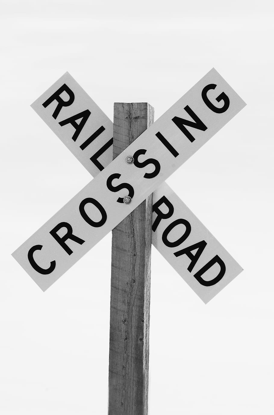 jalan rel, persimpangan, signage, Railroad Crossing, Sign, Hitam Dan Putih, jalan kereta api, jalan, peringatan, bahaya