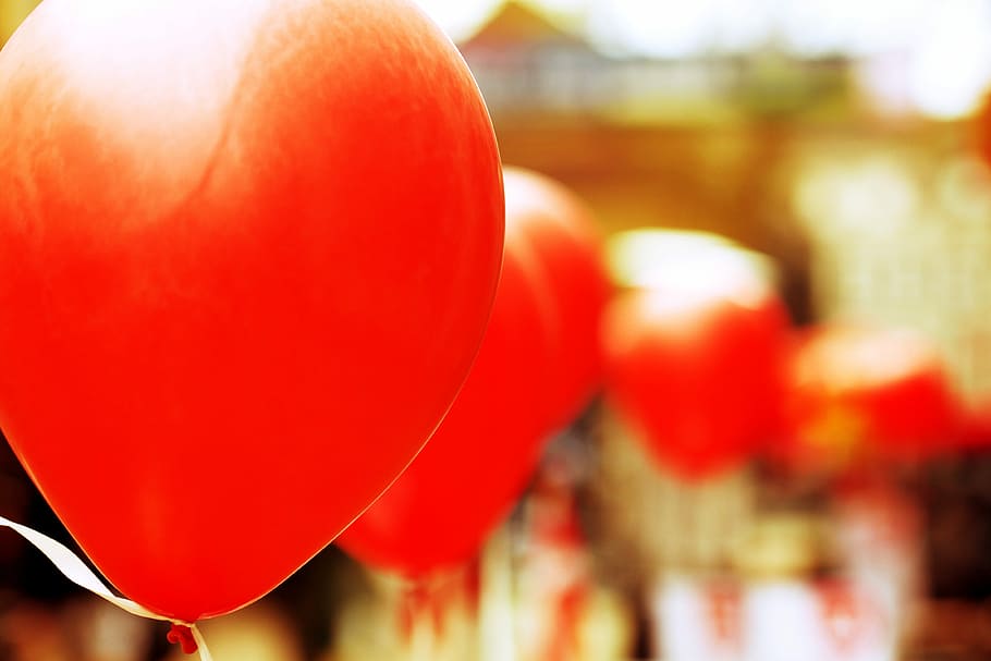 row, helium balloons, selective, focus photography, helium, balloons, selective focus, photography, balloon, red
