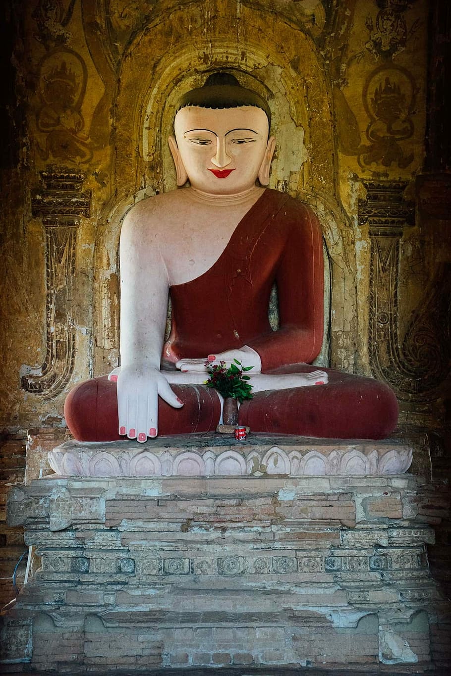 Myanmar, Burma, Burmese, Travel, Asia, buddhism, peaceful, buddha, gold, tourism