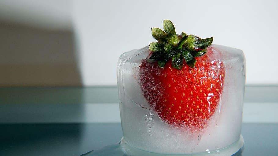 appetizing, berry, delicate, delicious, ice, strawberry in the ice, strawberries, eat, fresh, fruit