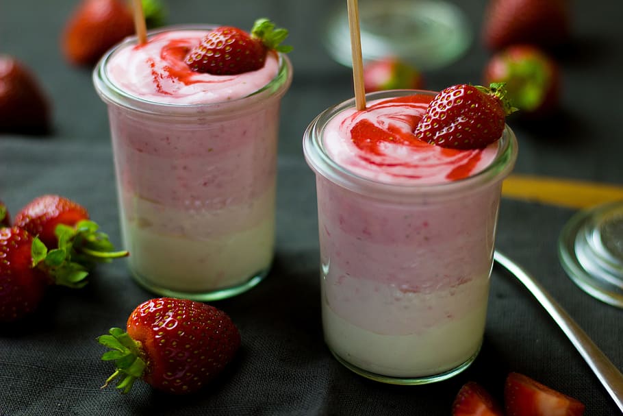 closeup, two, strawberry ice creams, strawberry, shakes, strawberries, cream, quark, yogurt, fruit